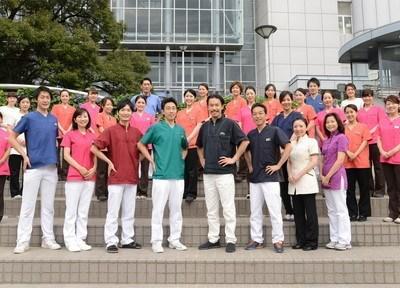 名駅ナディア歯科の集合写真