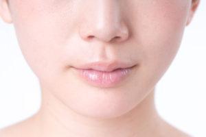 【医師監修】唇ケアに効果的な方法とは？唇の日焼け対策とアフターケア