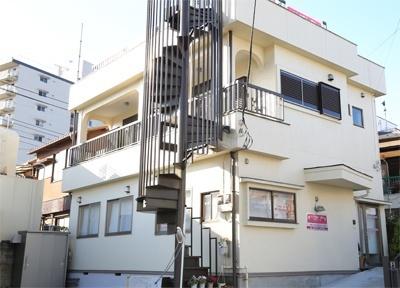 シンヤ矯正・歯科クリニックの外観