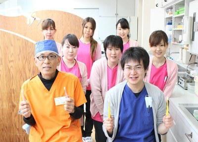 江崎歯科の先生とスタッフ