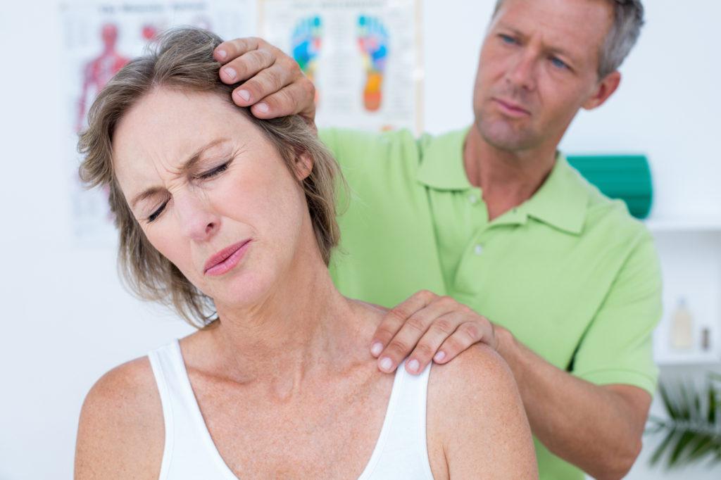 顎関節症で肩こりに 辛い痛みの原因を見つける方法