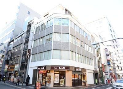 新橋二丁目歯科の外観
