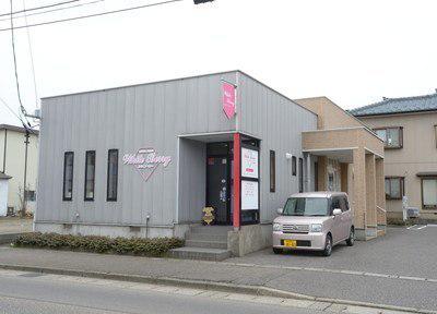 White Berry 本店外観
