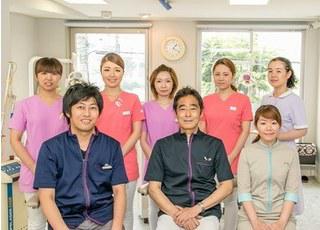 石川歯科クリニック(横浜駅前)の集合写真